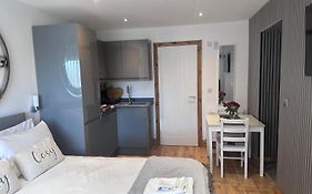 Beautiful 1-Bed Studio In Penrith